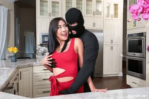 Ảnh chụp màn hình cuộc trò chuyện thực tế: Tôi vô tình phát hiện ra chồng mình là một gã cắm sừng