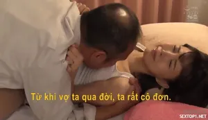 Theo góc nhìn của nữ chính trong một bộ phim thần tượng, một mỹ nhân đại học trong sáng như vậy cũng đã đến ngành giải trí người lớn để kiếm chút học phí.
