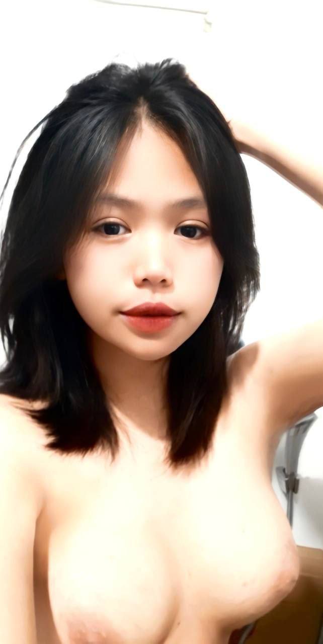 3 em, e nào cũng nuột cơ