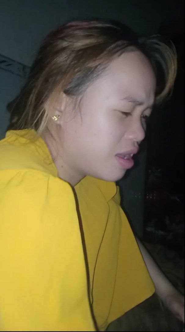 Lỗ hổng trên tường - suzu honjo